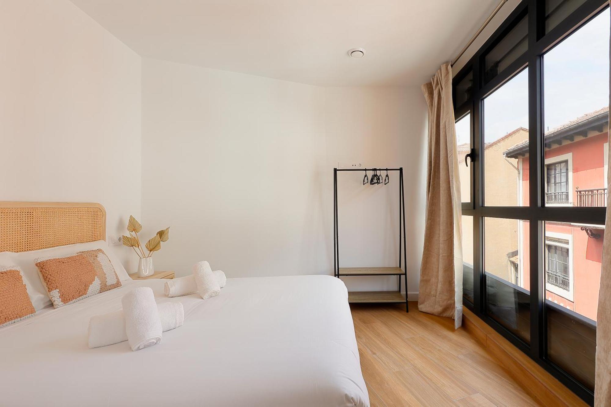 Apartamentos Aptio Oviedo Kültér fotó