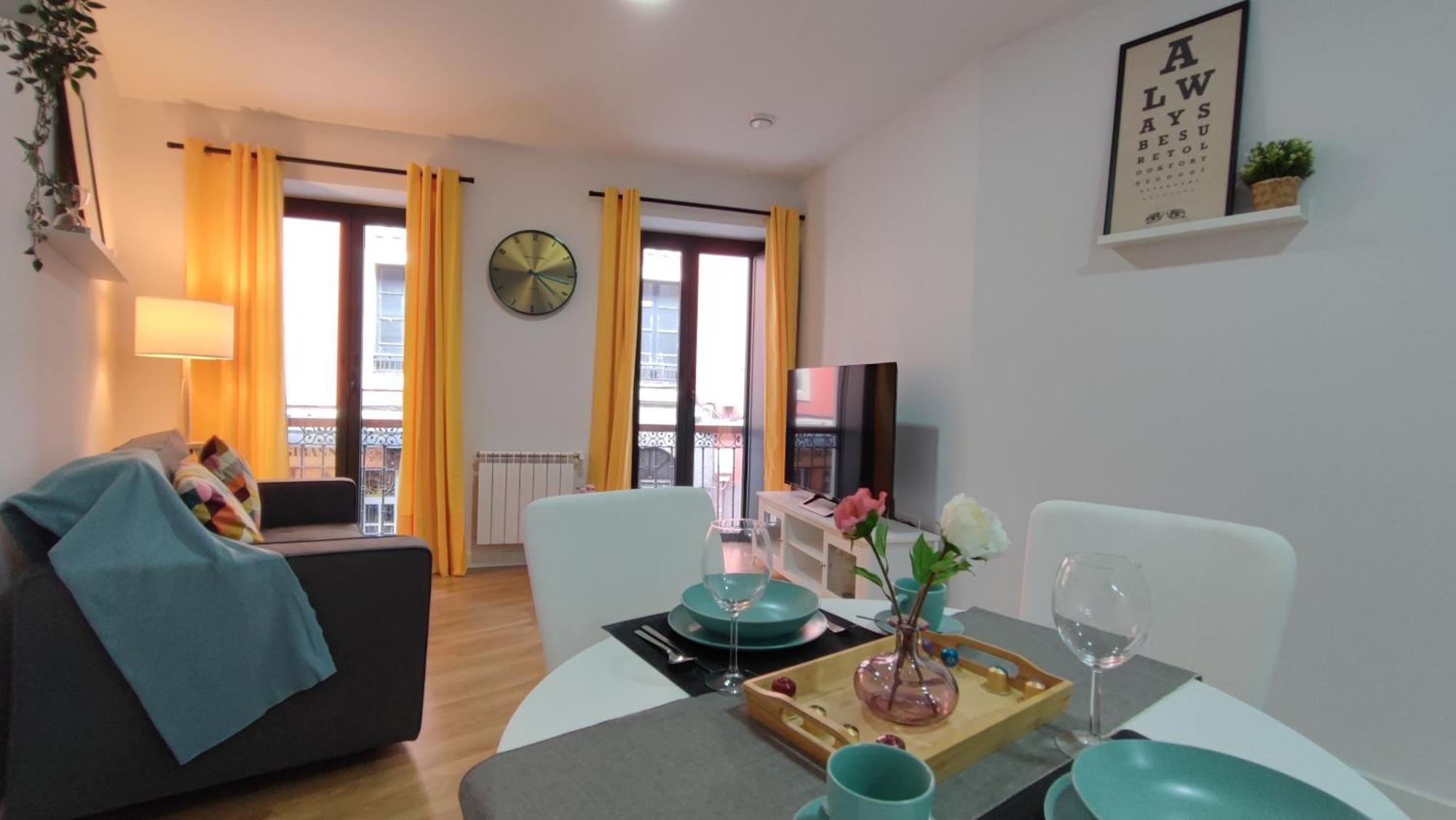 Apartamentos Aptio Oviedo Kültér fotó