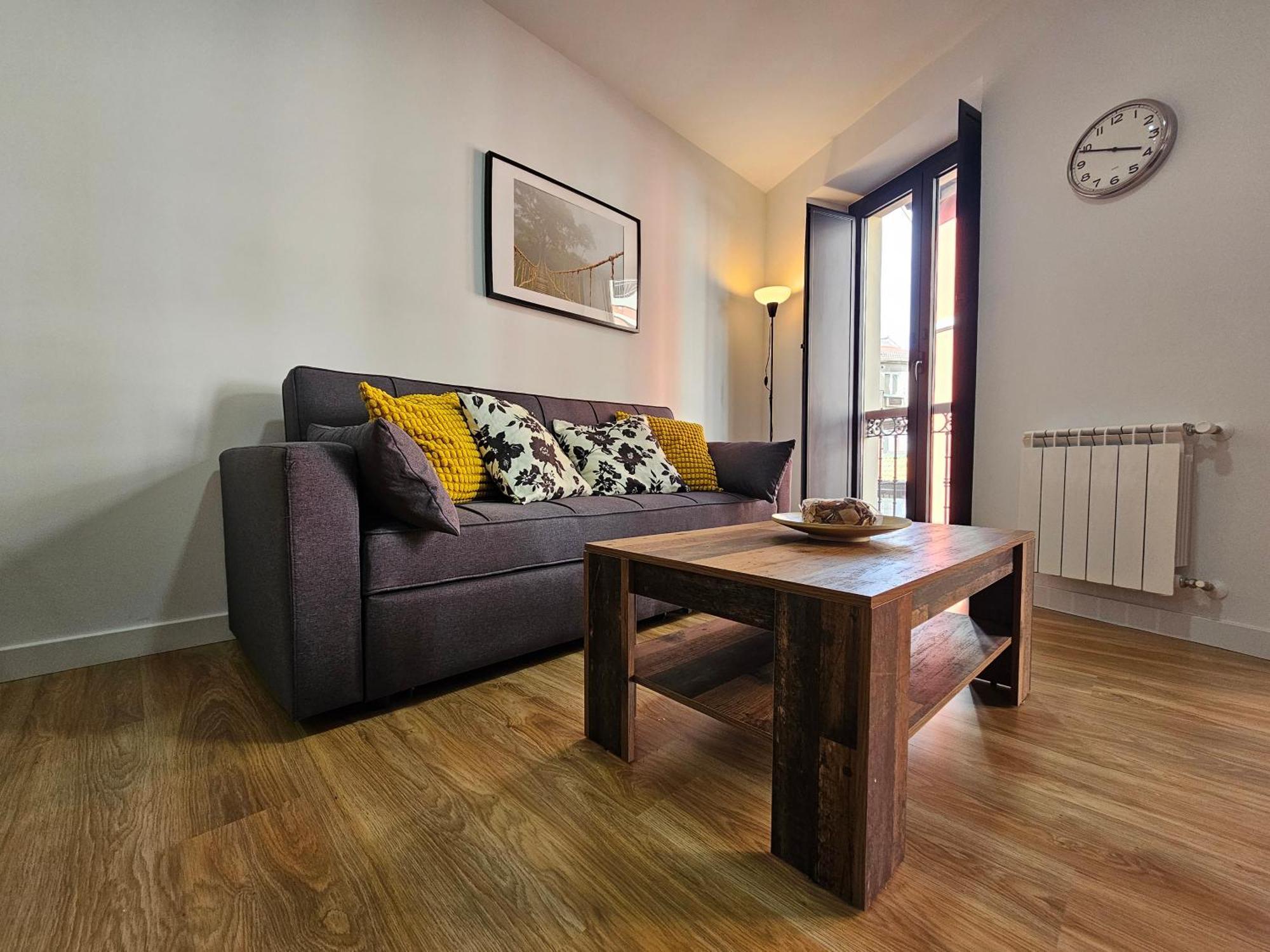 Apartamentos Aptio Oviedo Kültér fotó