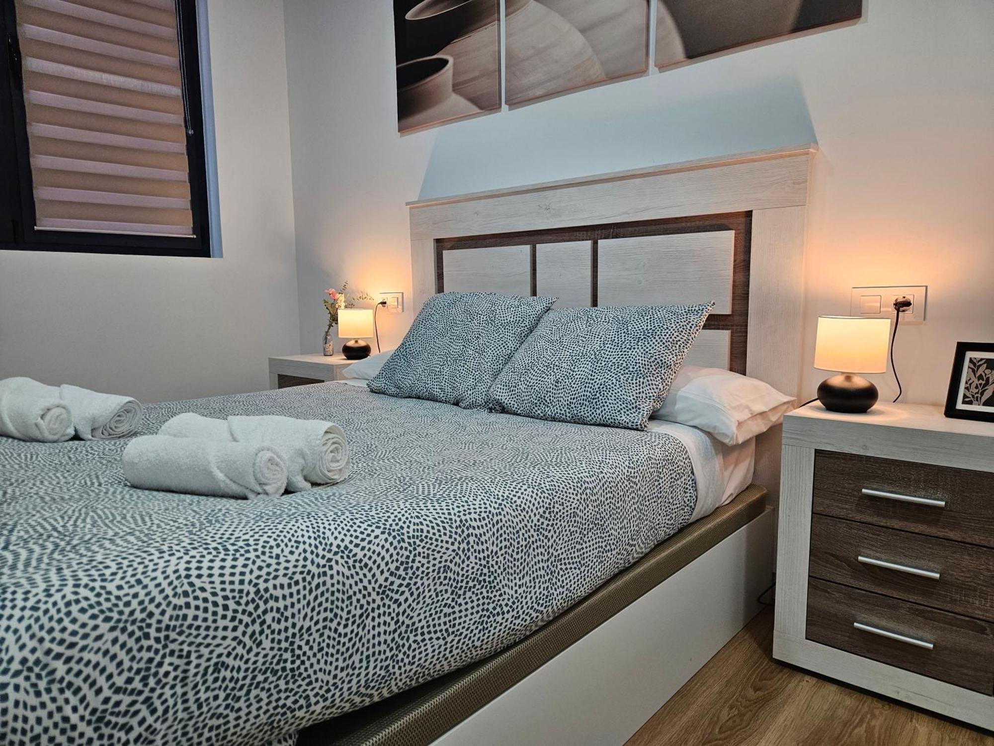 Apartamentos Aptio Oviedo Kültér fotó