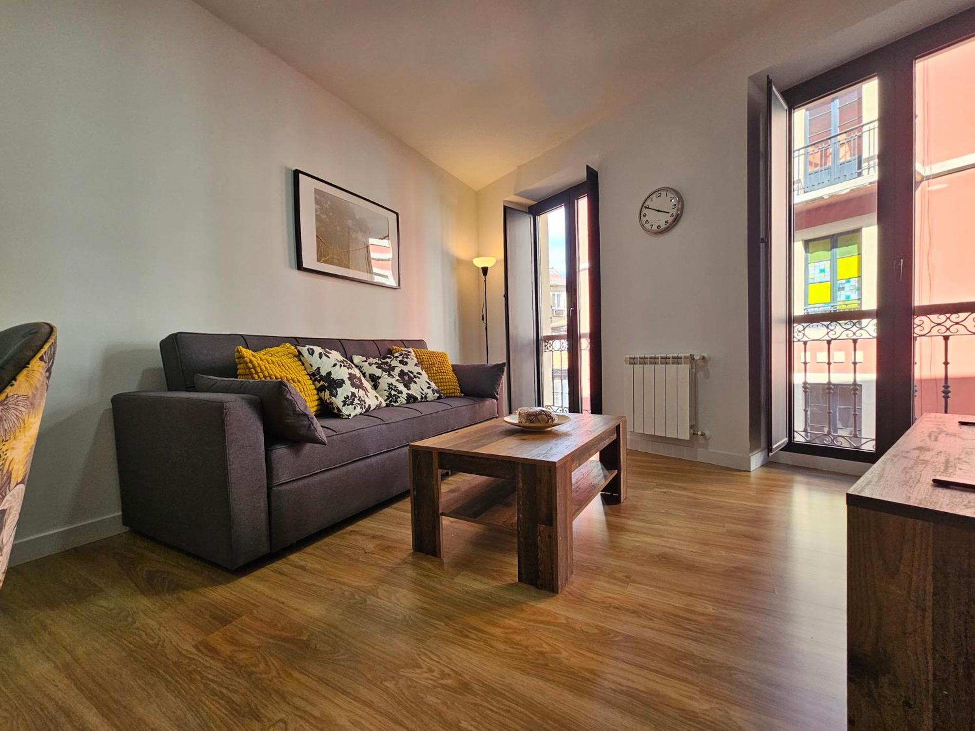 Apartamentos Aptio Oviedo Kültér fotó