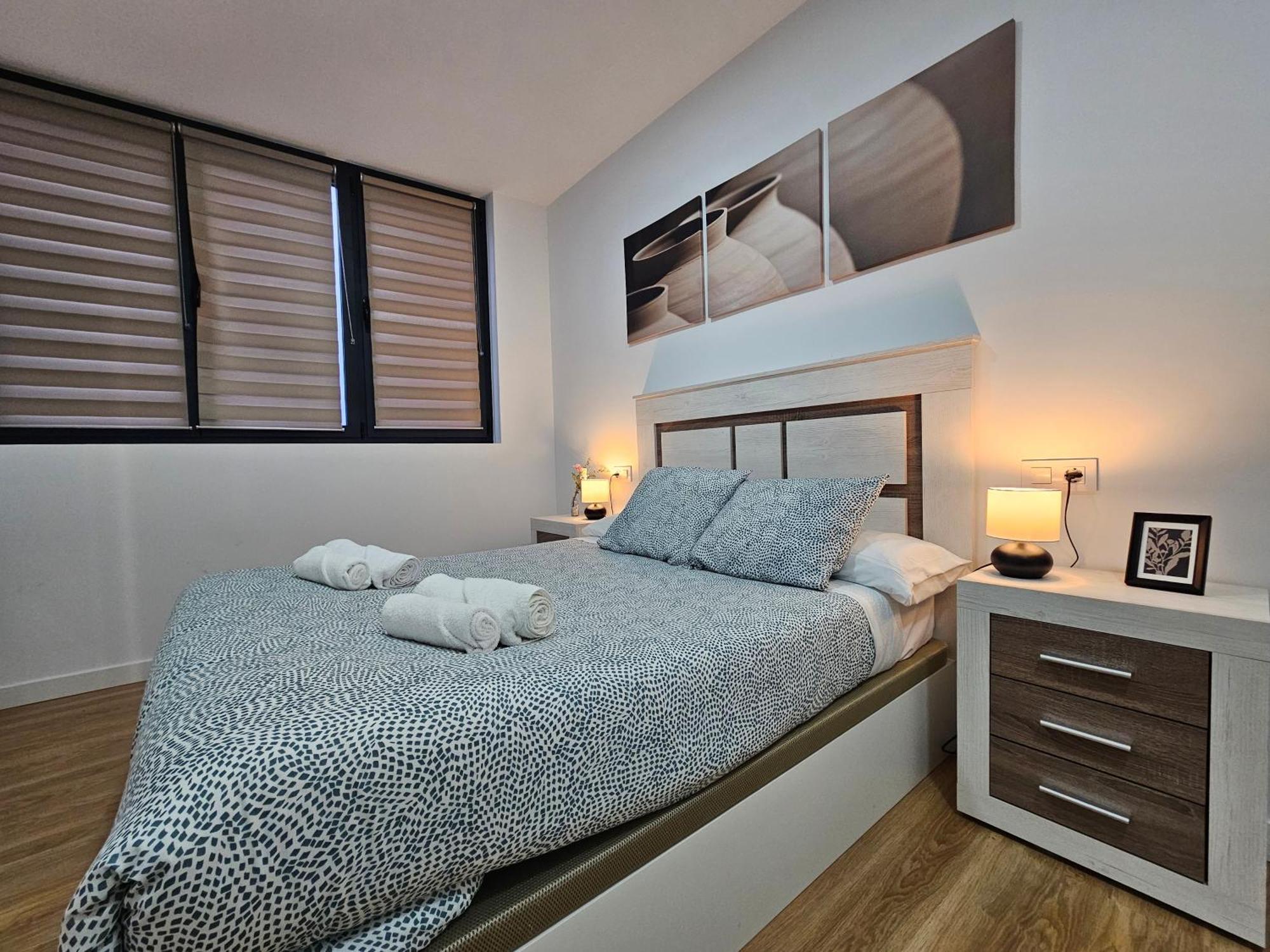 Apartamentos Aptio Oviedo Kültér fotó