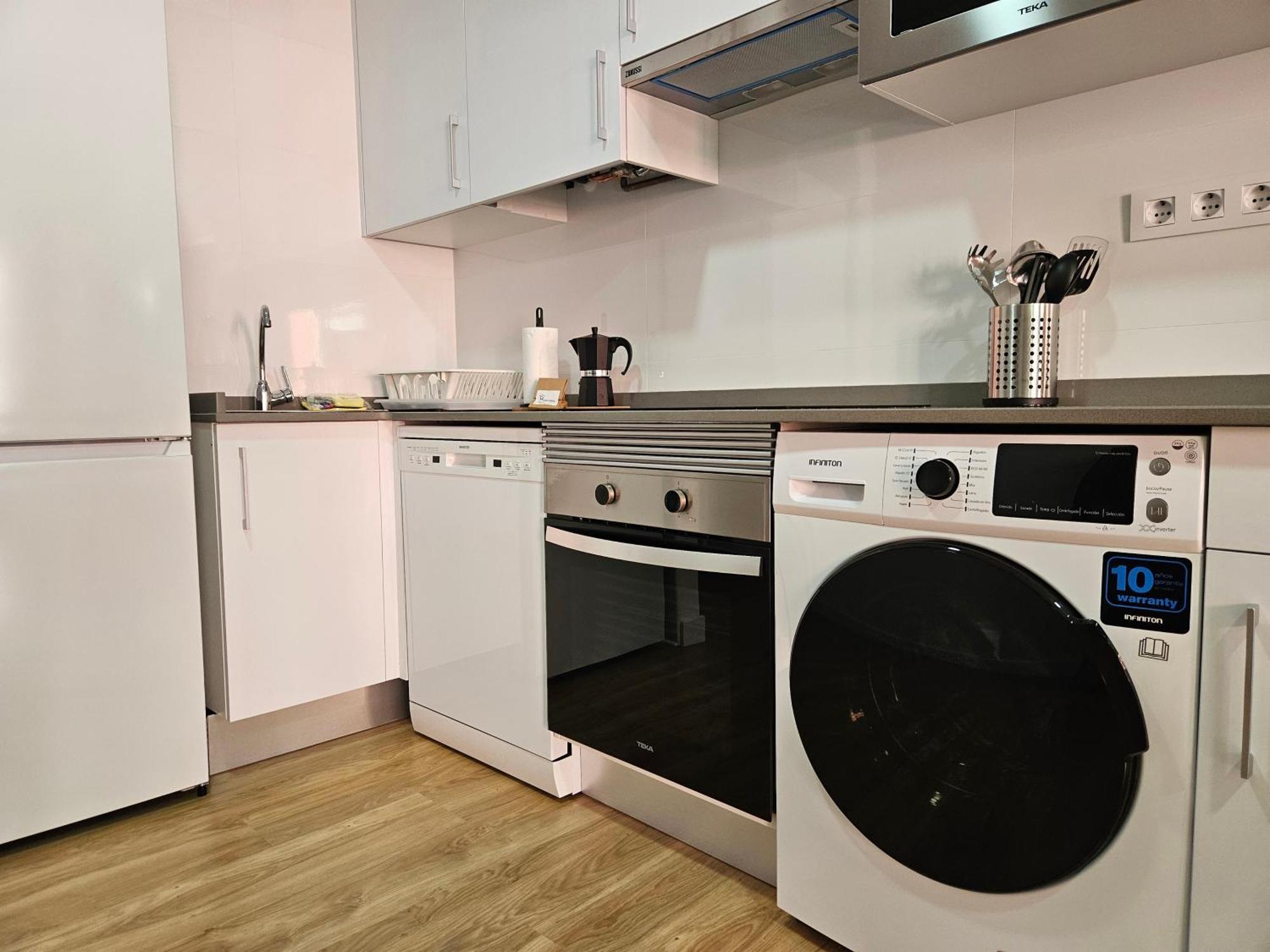 Apartamentos Aptio Oviedo Kültér fotó